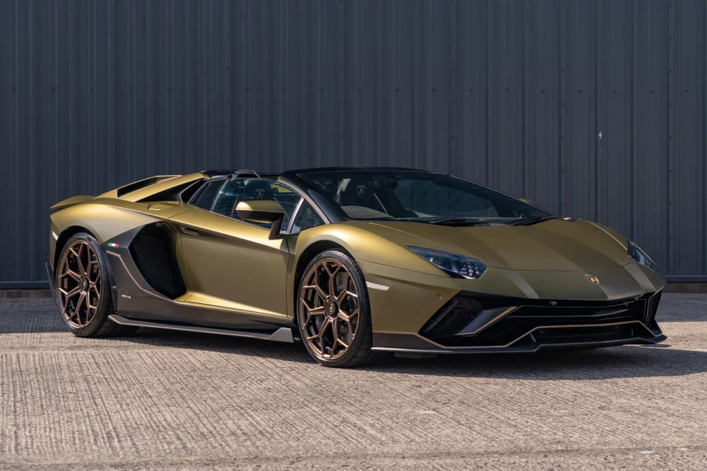 Lamborghini Aventador Ultimae roadster