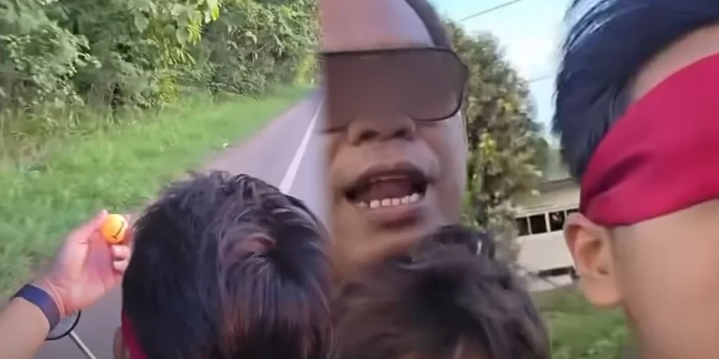 พ่อลูกตาทิพย์