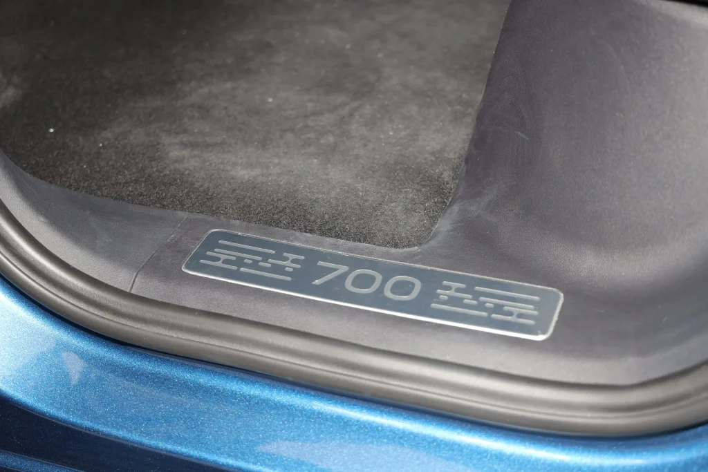 Geely Battleship 700