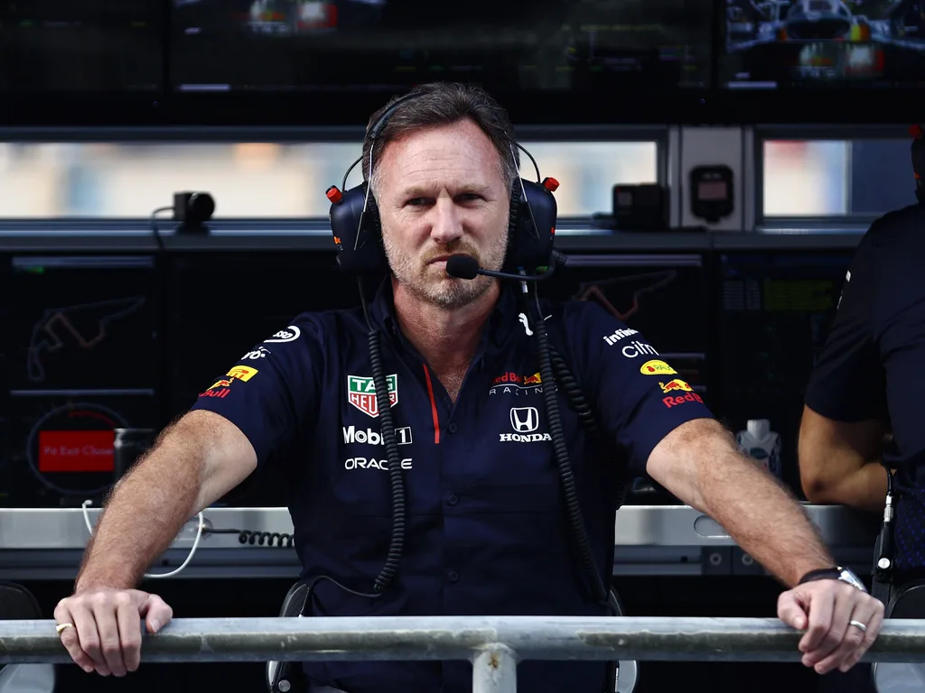 Christian Horner บริหารทีม Red Bull Racing ท่ามกลางแรงกดดันใน Formula 1