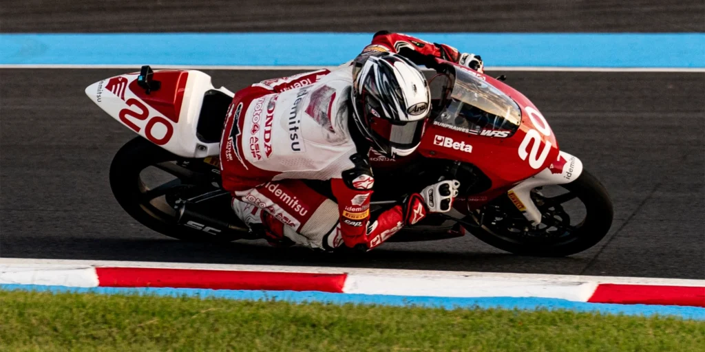 ดาวรุ่งไทยลุยต่อ! อุ้ม นพรุธพงษ์ คว้าแต้มศึก Moto4 Asia Cup